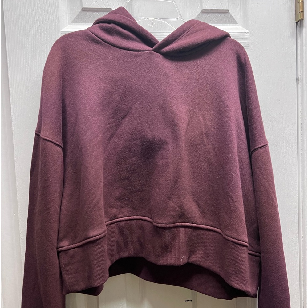 cropped sweatshirt